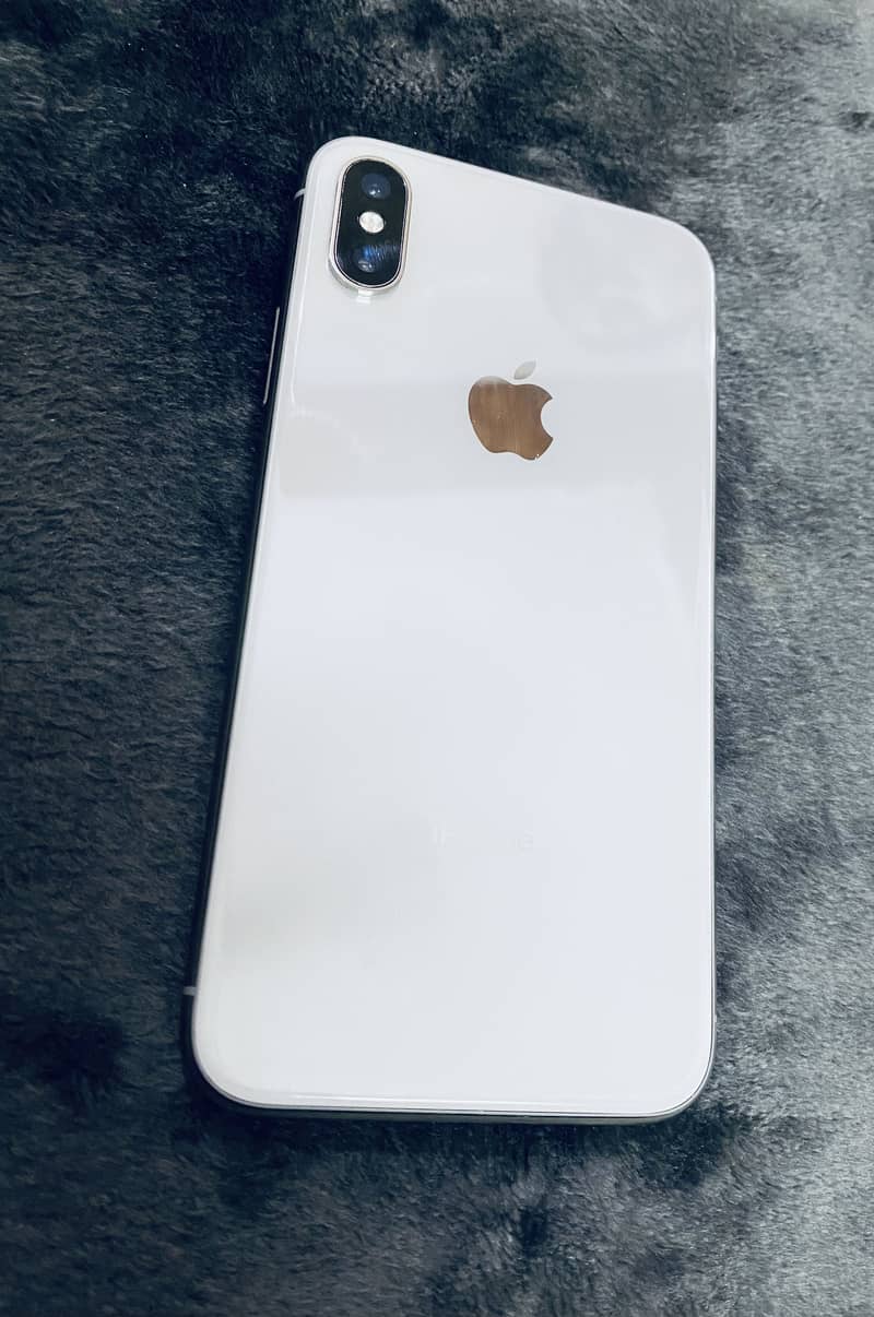 Apple iPhone X 0