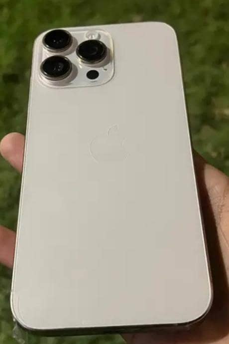 iphone 16 pro max 2