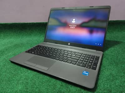 HP Core i5 12th Gen (12 CPUs) 8GB Ram 256GB SSD Slim Lightweight A+