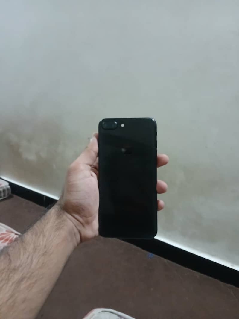 Apple iPhone 7 Plus 0
