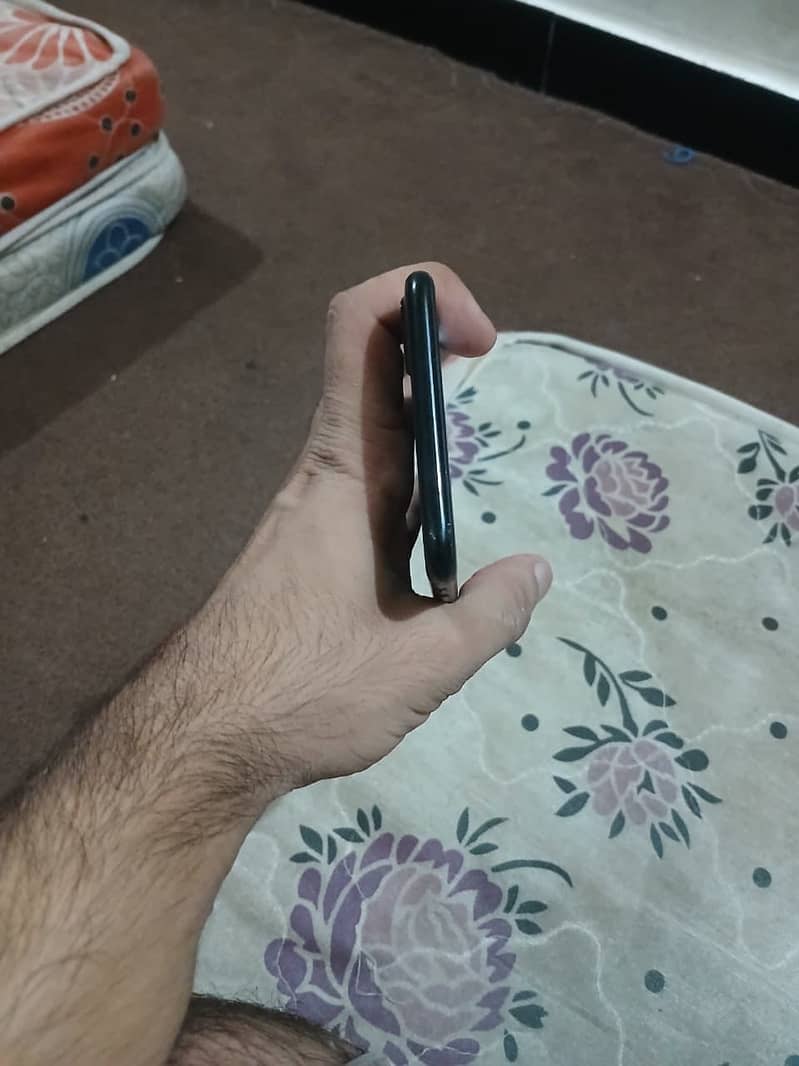 Apple iPhone 7 Plus 2