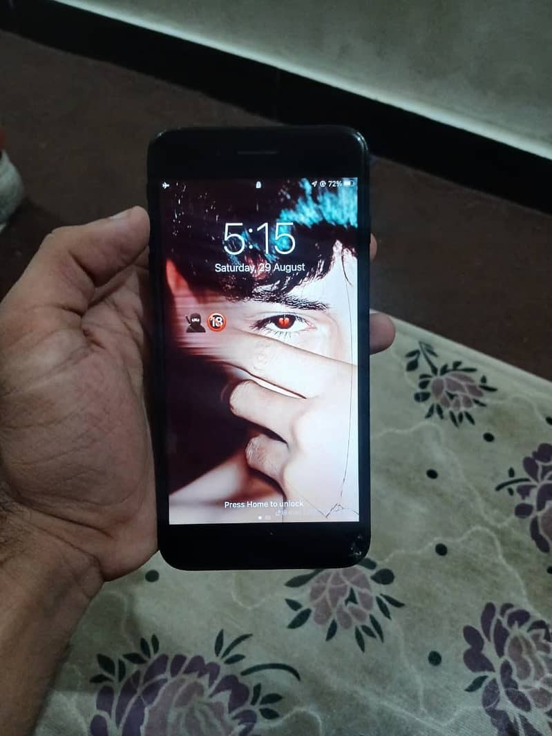 Apple iPhone 7 Plus 4