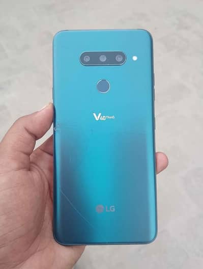 LG V40 ThinQ