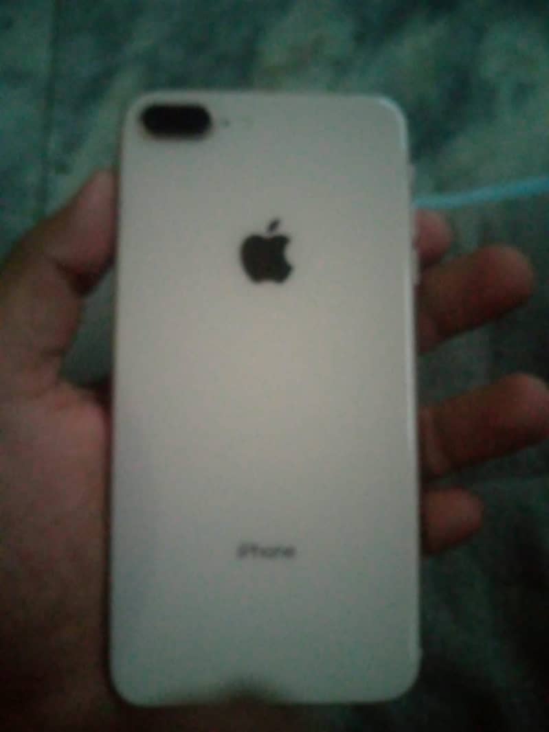Apple iPhone 8 Plus 0