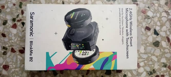 wireless smart microphone touchscreen 2.4GHz