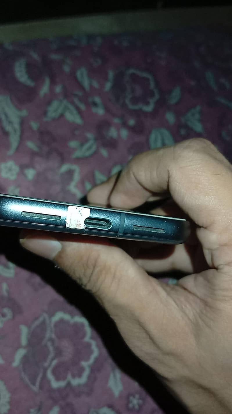 Google Pixel 8 3