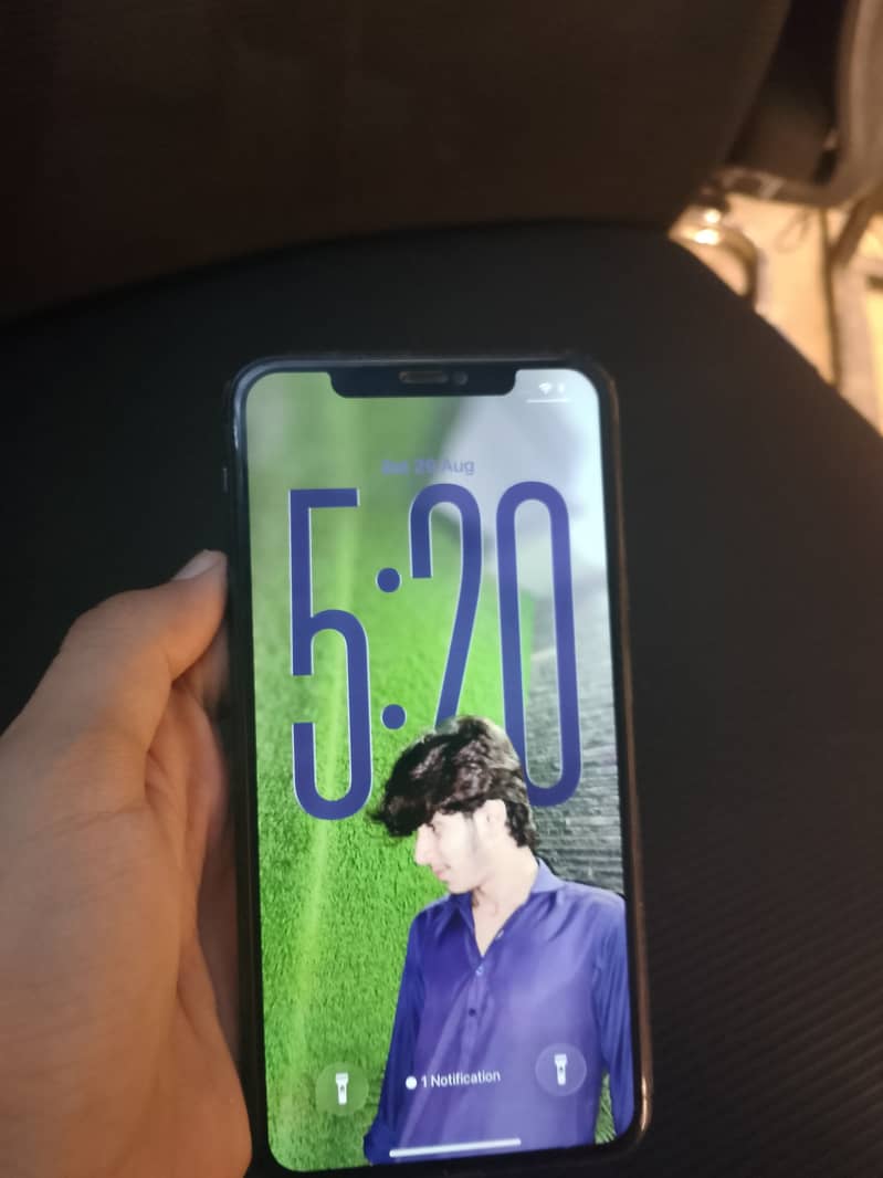 Apple iPhone 11 Pro Max 3