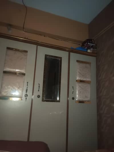 furniture bed and almari and dressing