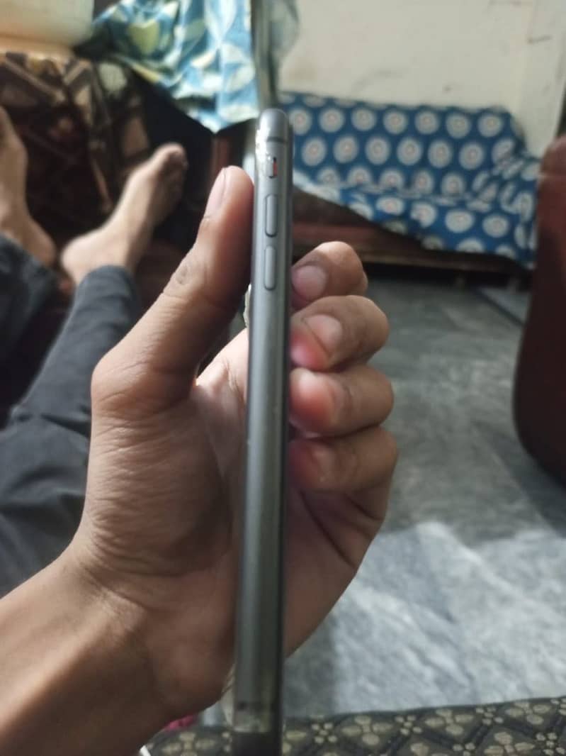 Apple iPhone 11 5