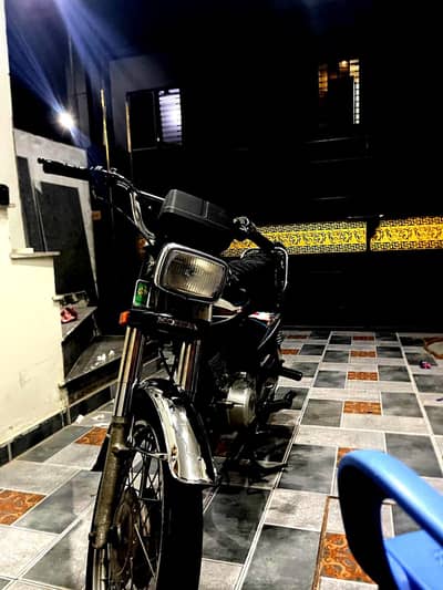 Honda 125 Black Special Offer