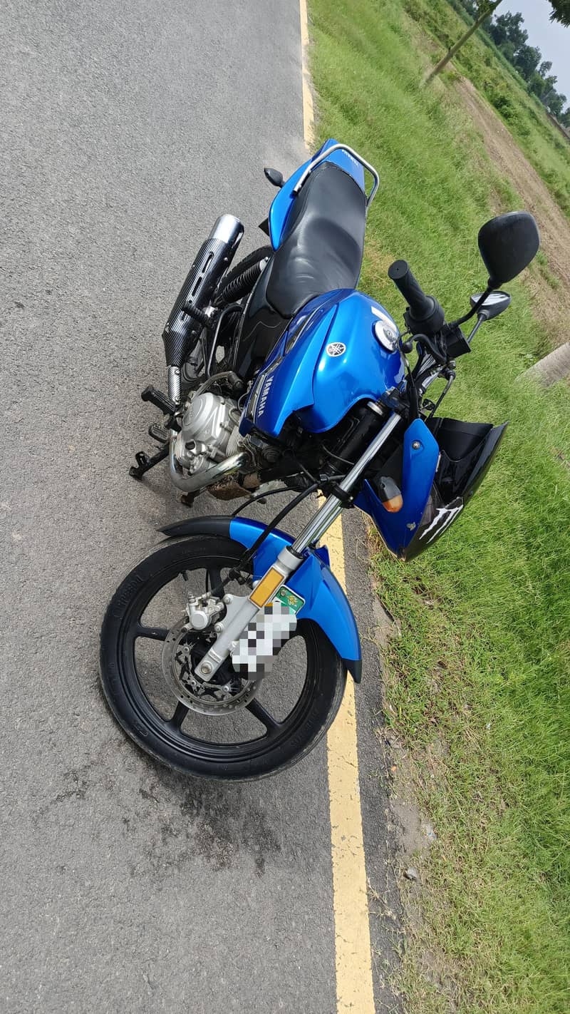 YBR 125 1