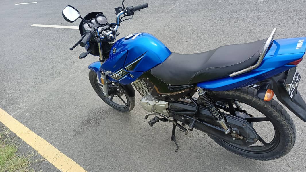 YBR 125 5