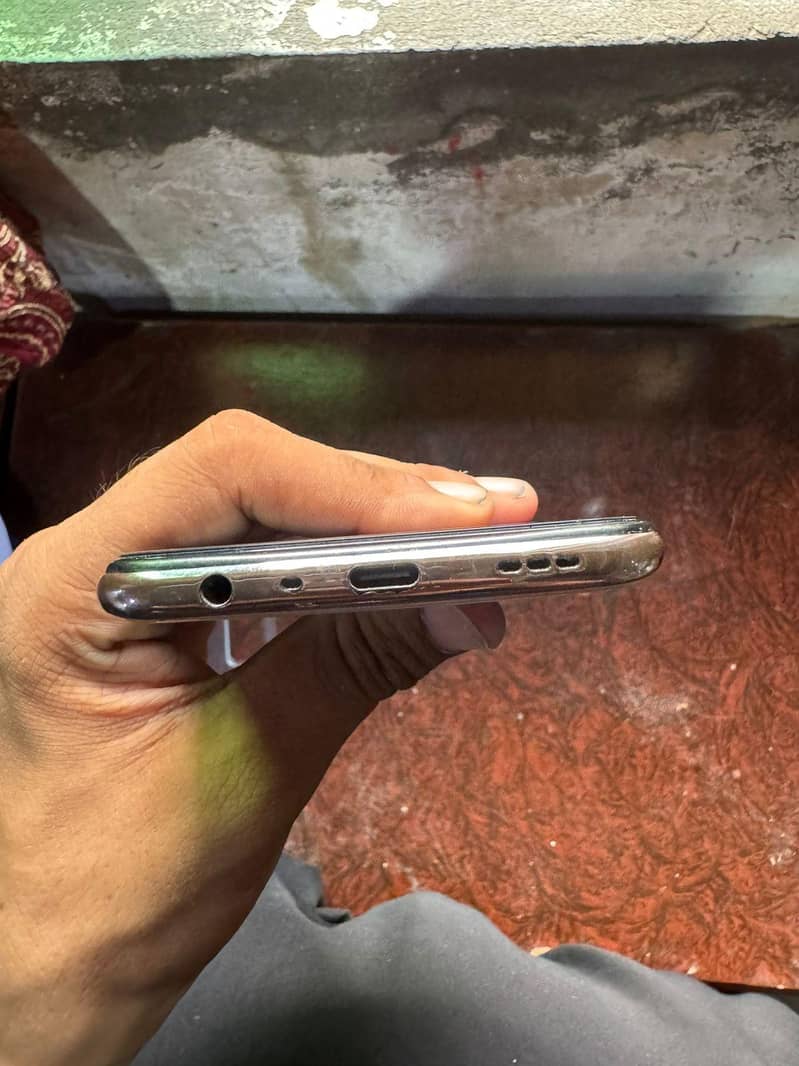 OPPO A95 10