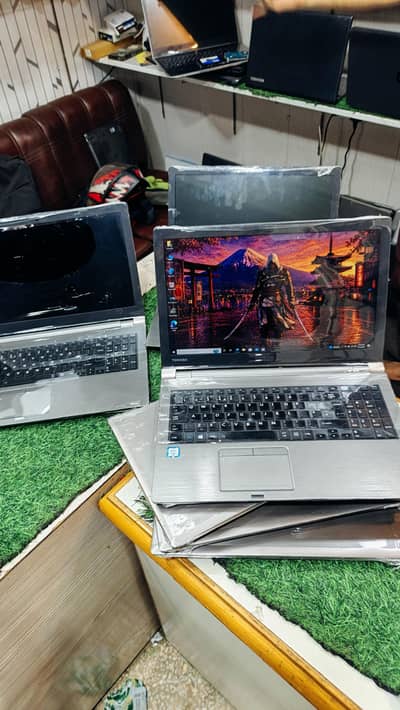 Toshiba Core i5 6th Gen Quantity fresh grade laptop
