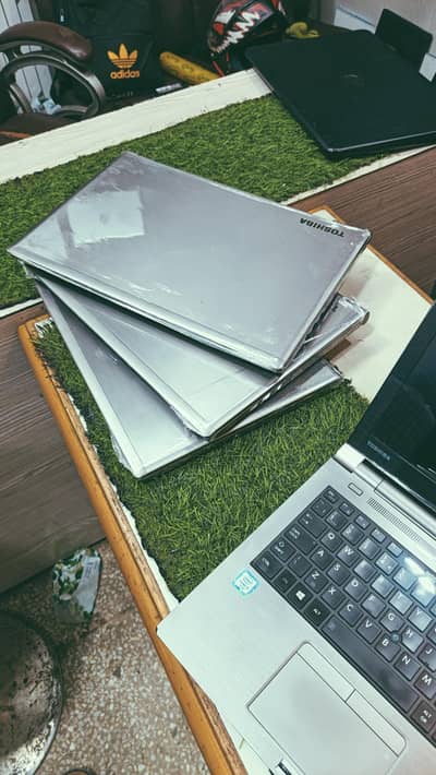 Toshiba  i5 6th Gen Quantity fresh grade laptop