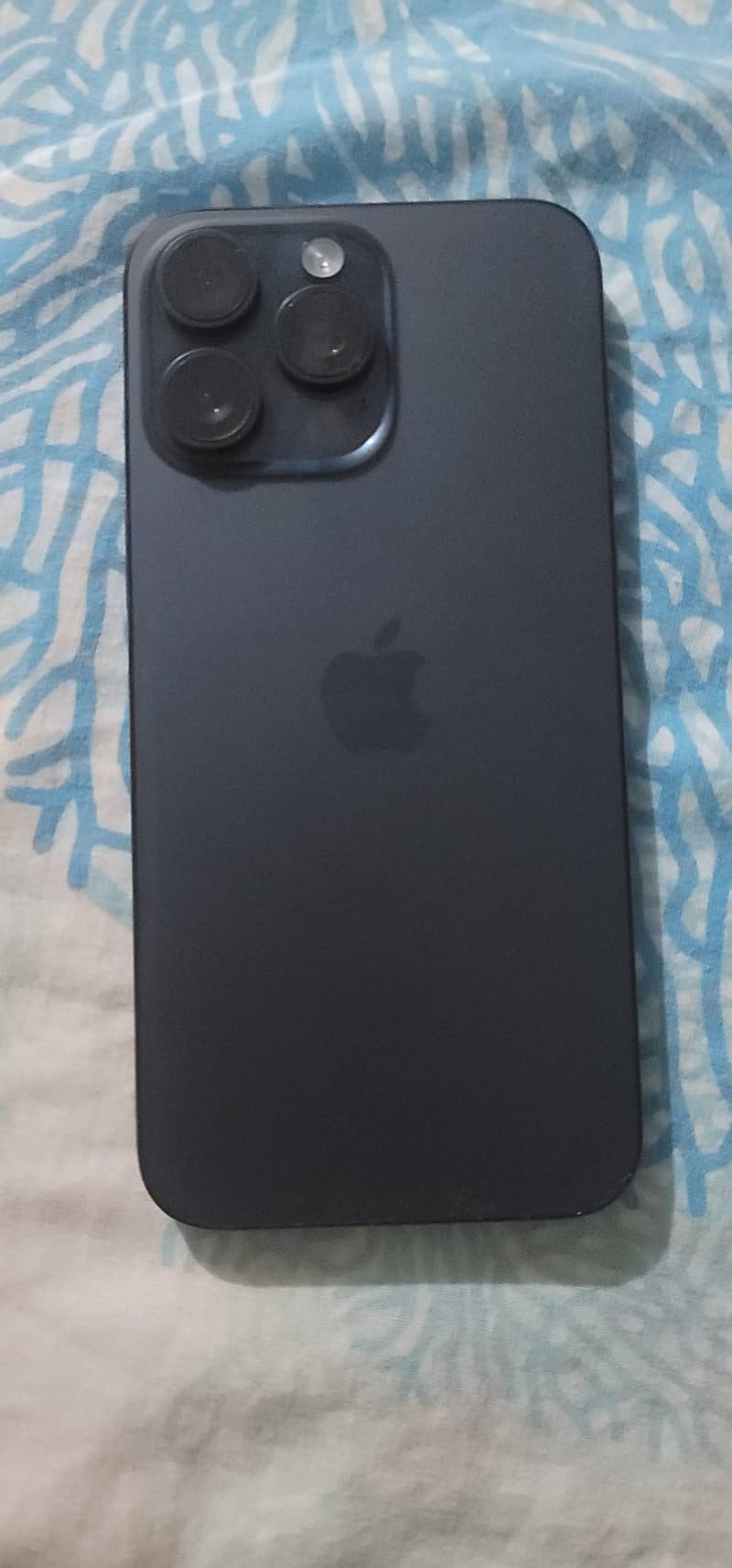 Apple iPhone 15 Pro Max 0