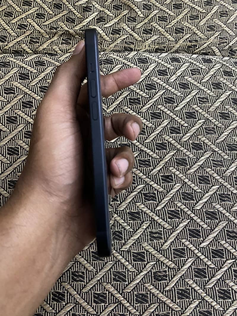 Apple iPhone 15 1