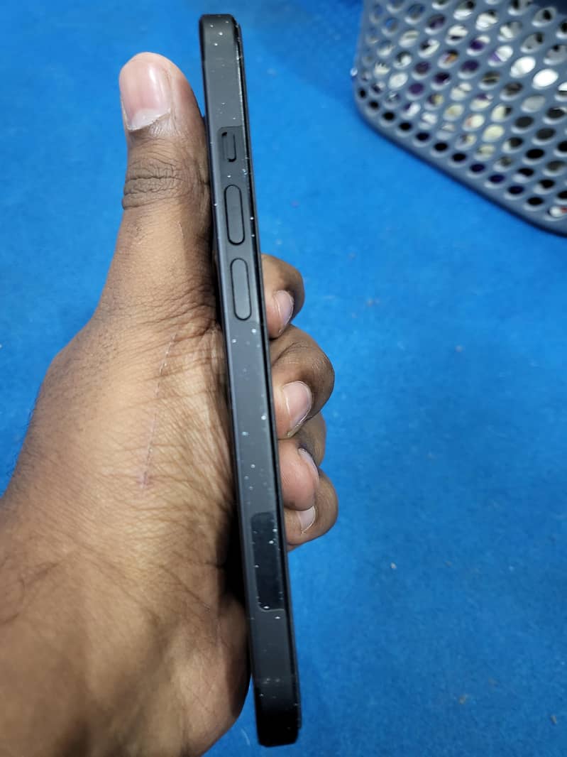 Apple iPhone 15 2
