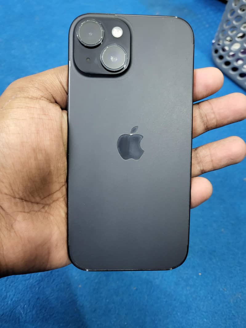 Apple iPhone 15 3