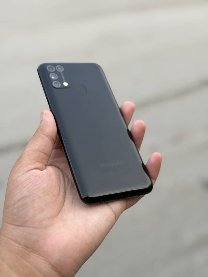 SAMSUNG M31 0