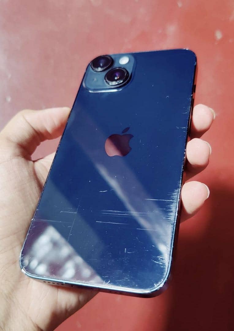 Apple iPhone 14 11