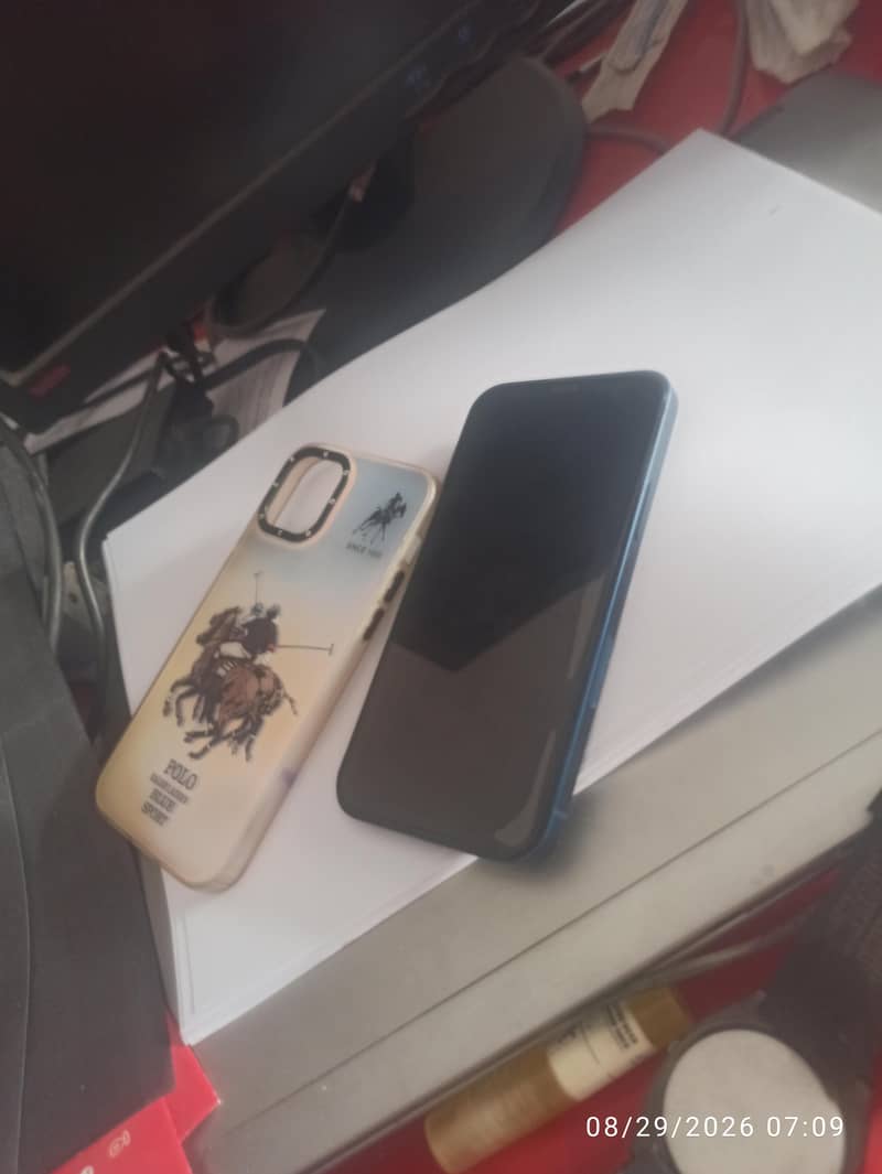 Apple iPhone 12 2