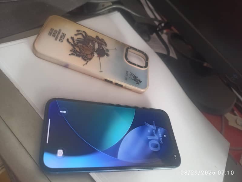 Apple iPhone 12 3