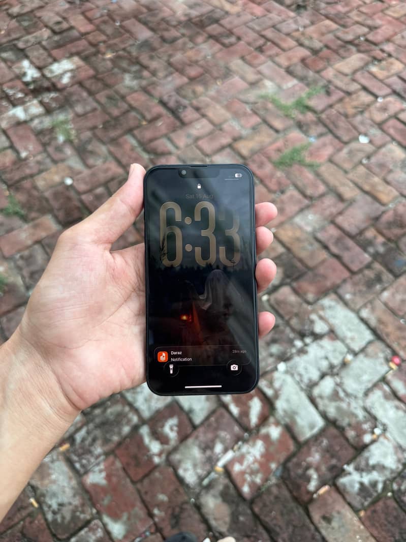 Apple iPhone 13 3