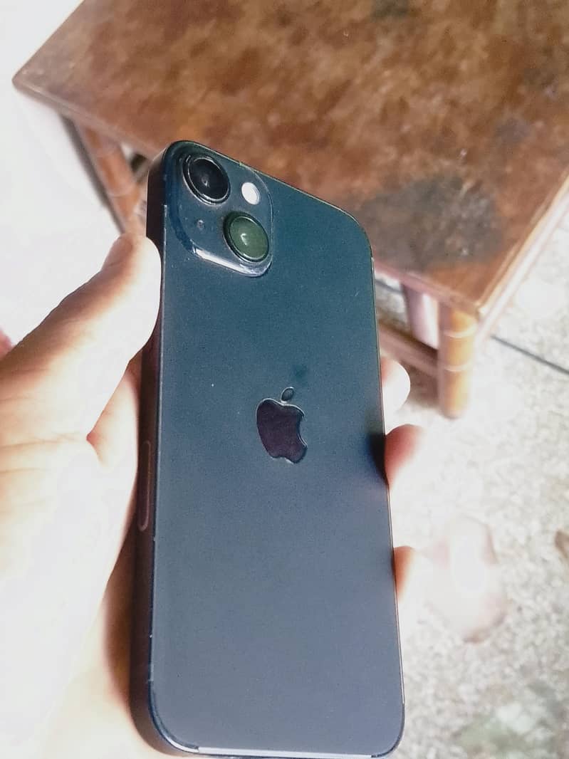 Apple iPhone 13 3