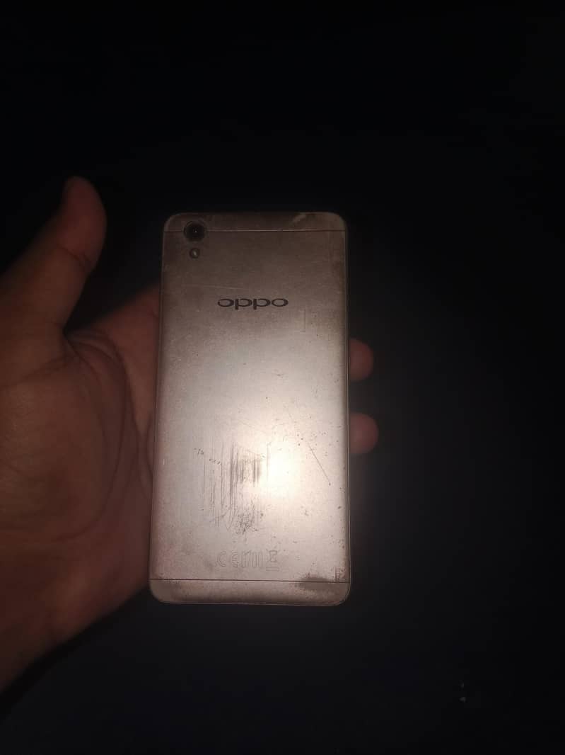 OPPO A37 2