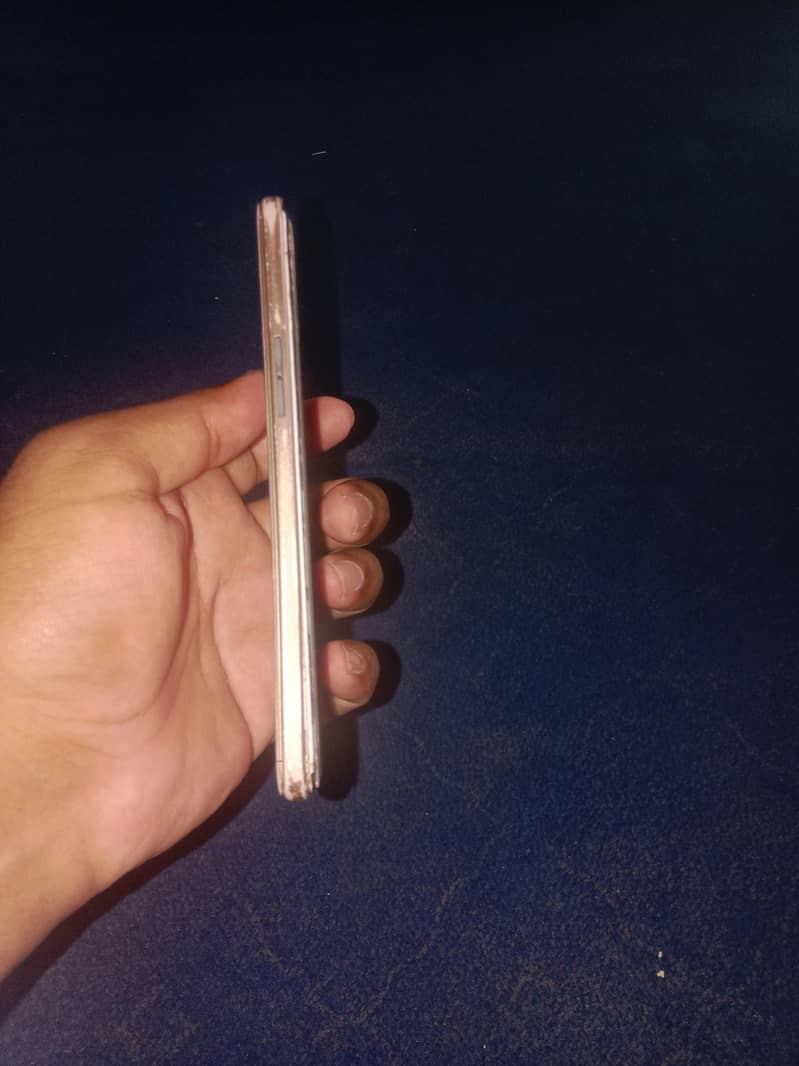 OPPO A37 3
