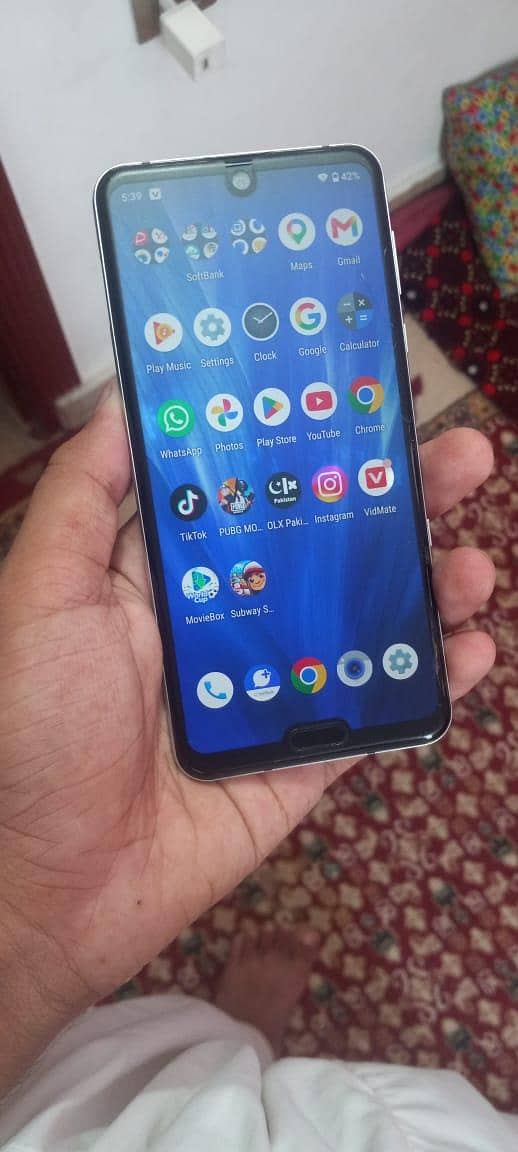 sharp aquos R3 7