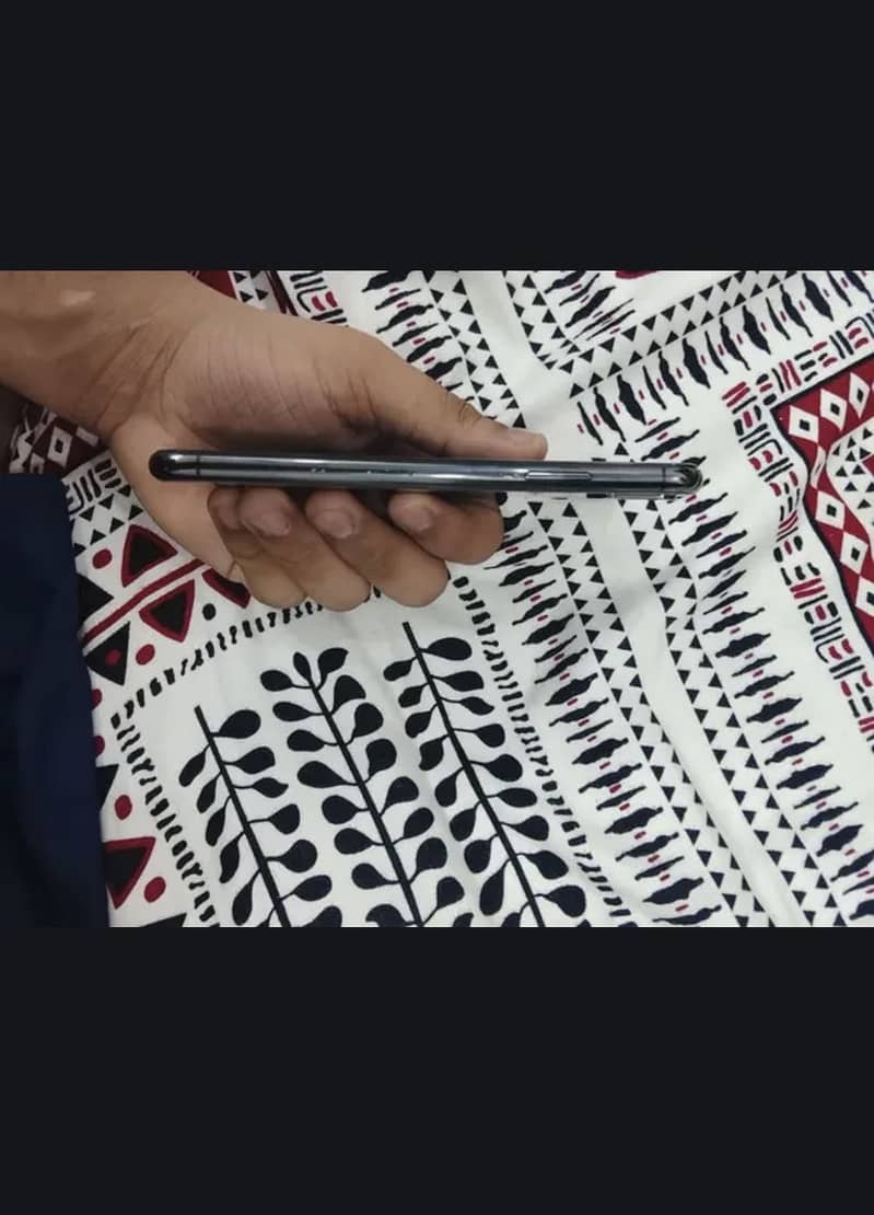 Apple iPhone X 2