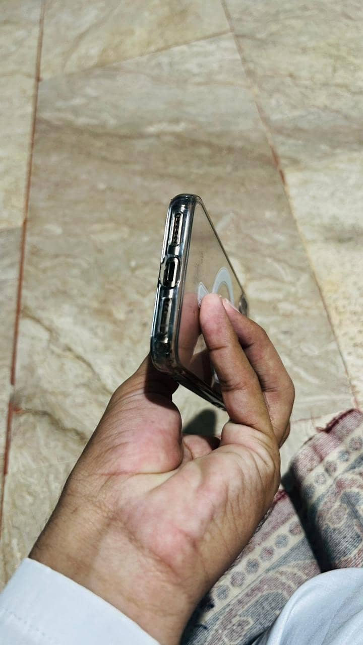 Apple iPhone XS 7
