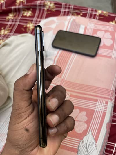 Apple iPhone XS