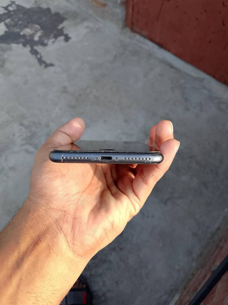 Apple iPhone 8 Plus 2