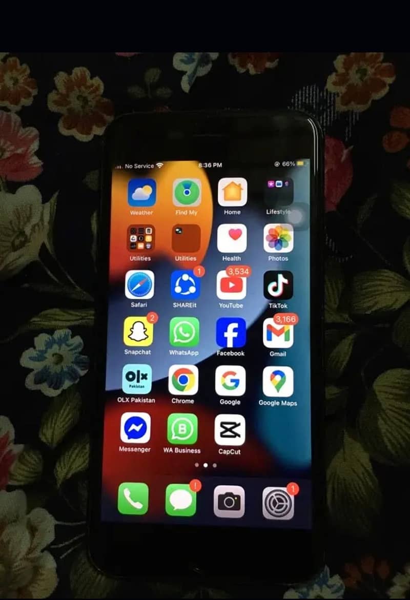 Apple iPhone 7 Plus 2