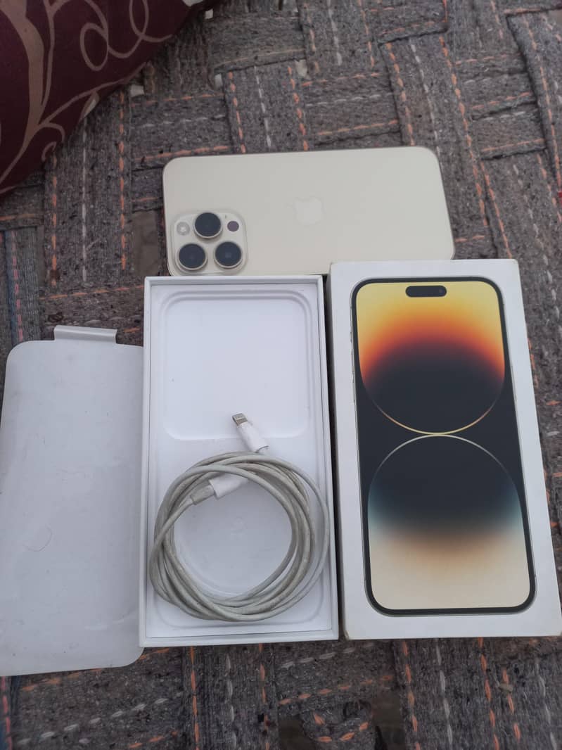 Apple iPhone 14 Pro Max 0