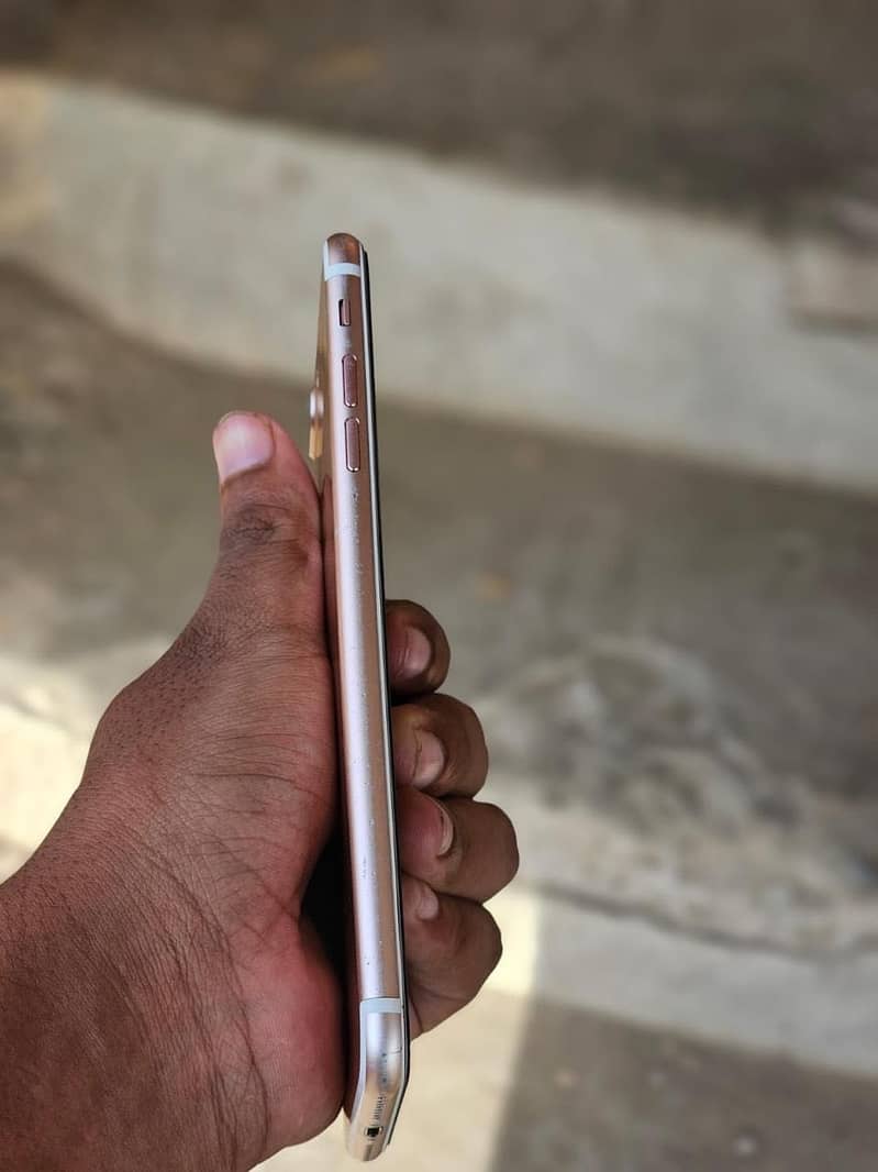 iPhone 7plus pta approved 3
