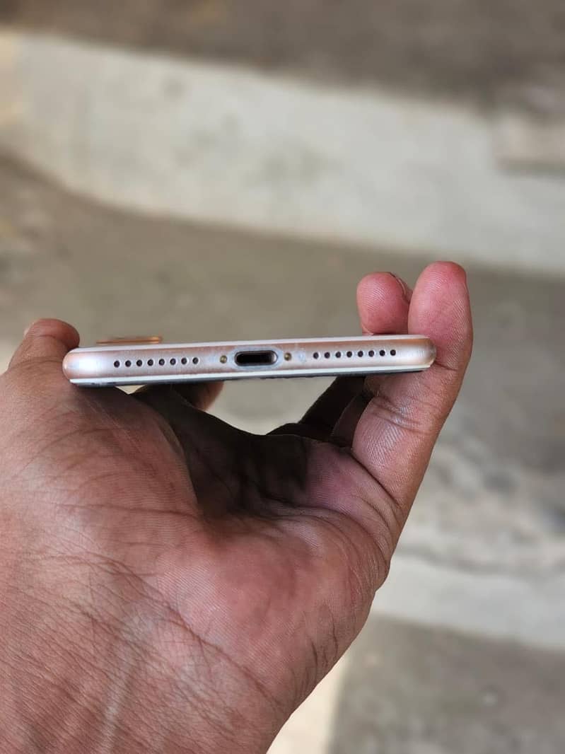 iPhone 7plus pta approved 4