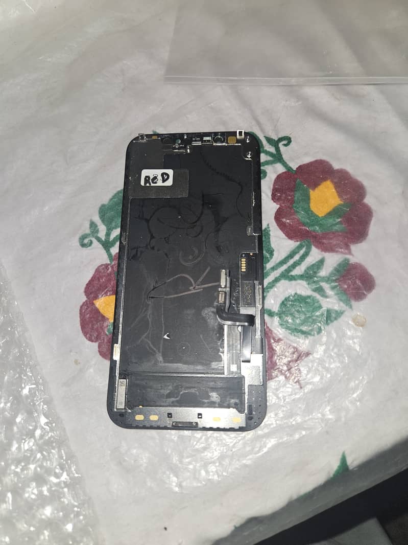 Apple iPhone 12 7