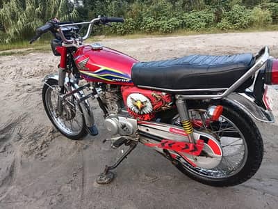 Honda 125 urgent for sell with clear documents