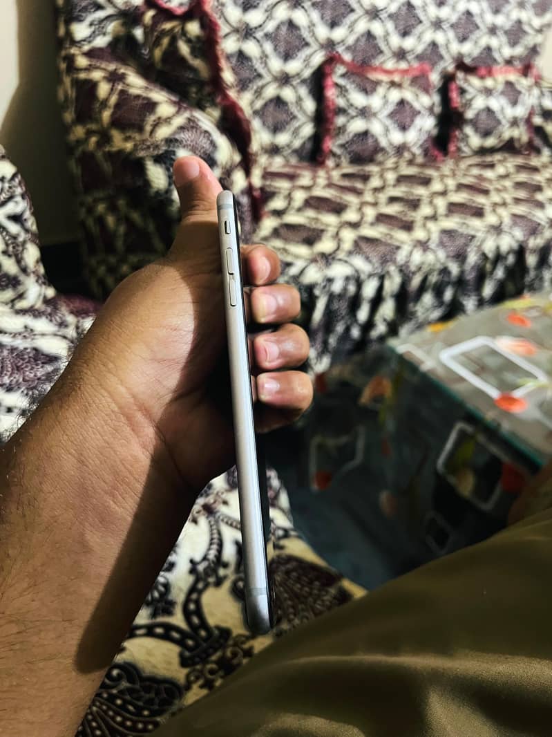 Apple iPhone 6S Plus 1