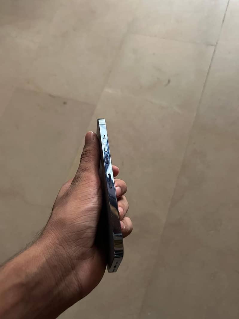 Apple iPhone 13 Pro 6