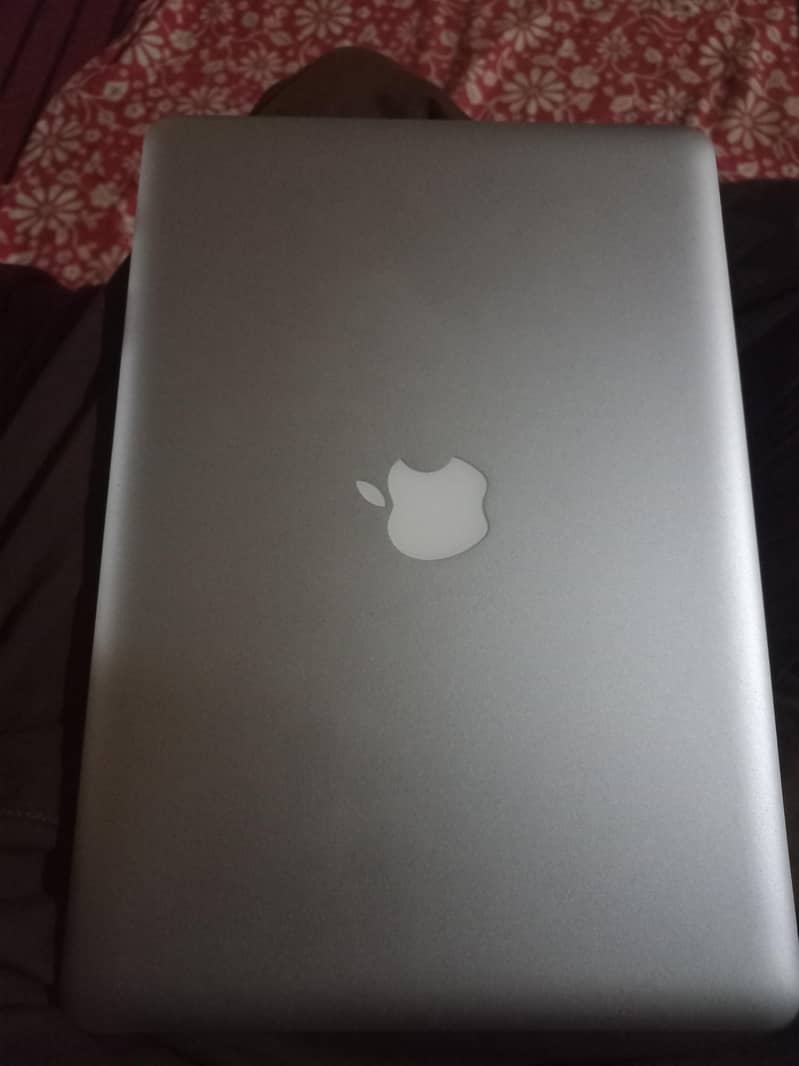 Apple Macbook Pro 0