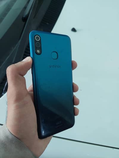 Infinix Hot 8