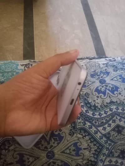 10. . 10.   sprk3go.   4gb128