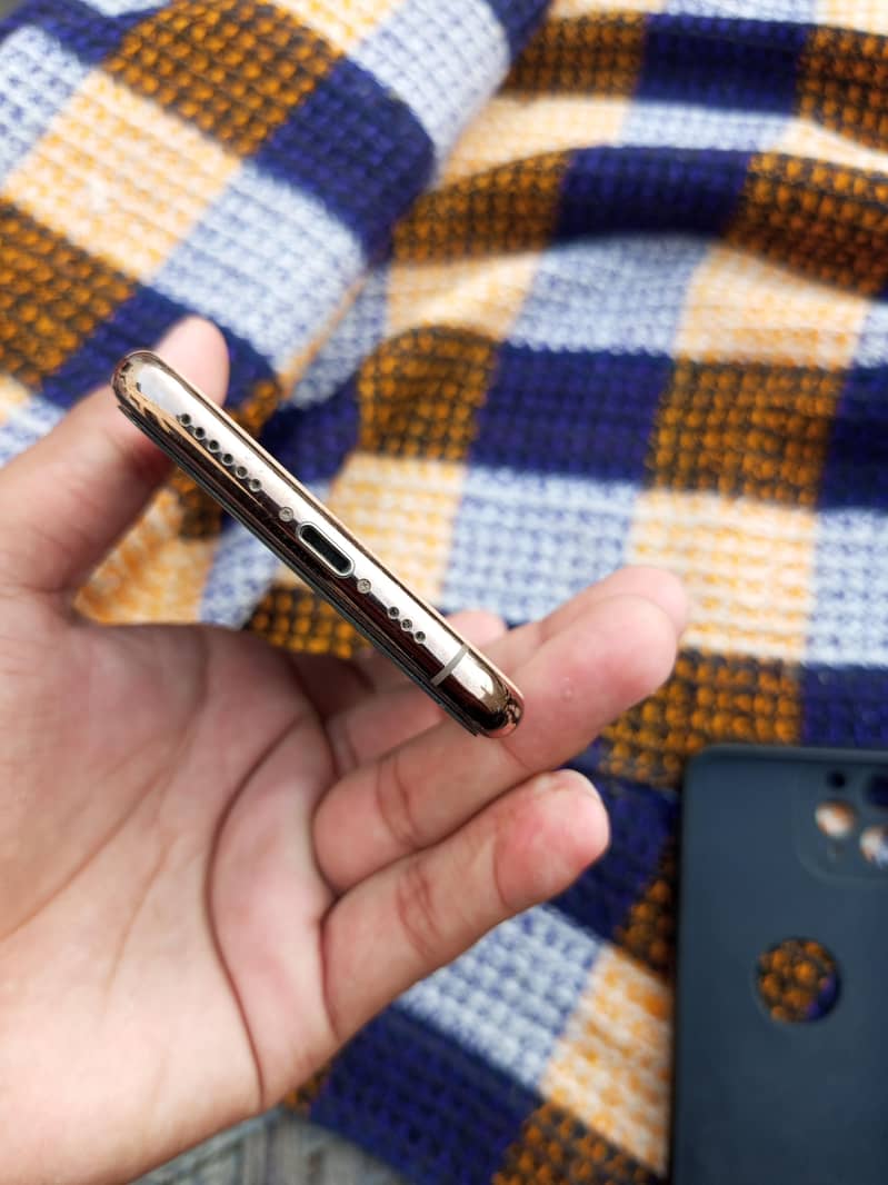 Apple iPhone 11 Pro 0