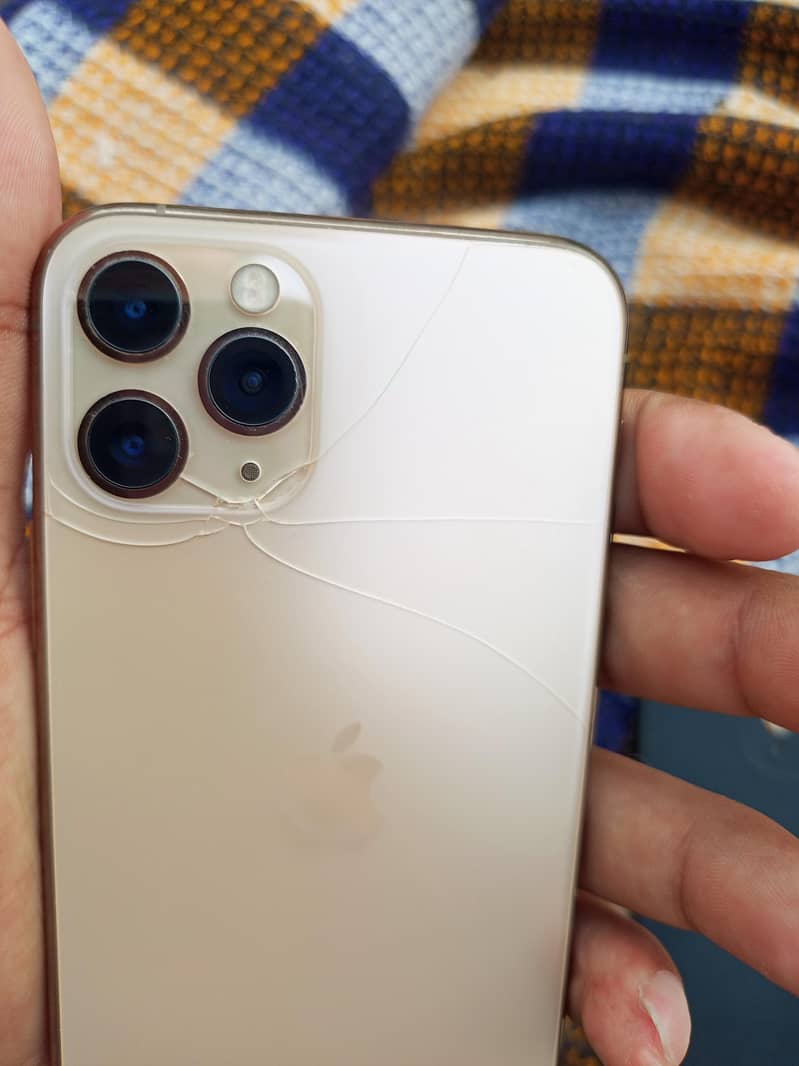 Apple iPhone 11 Pro 1