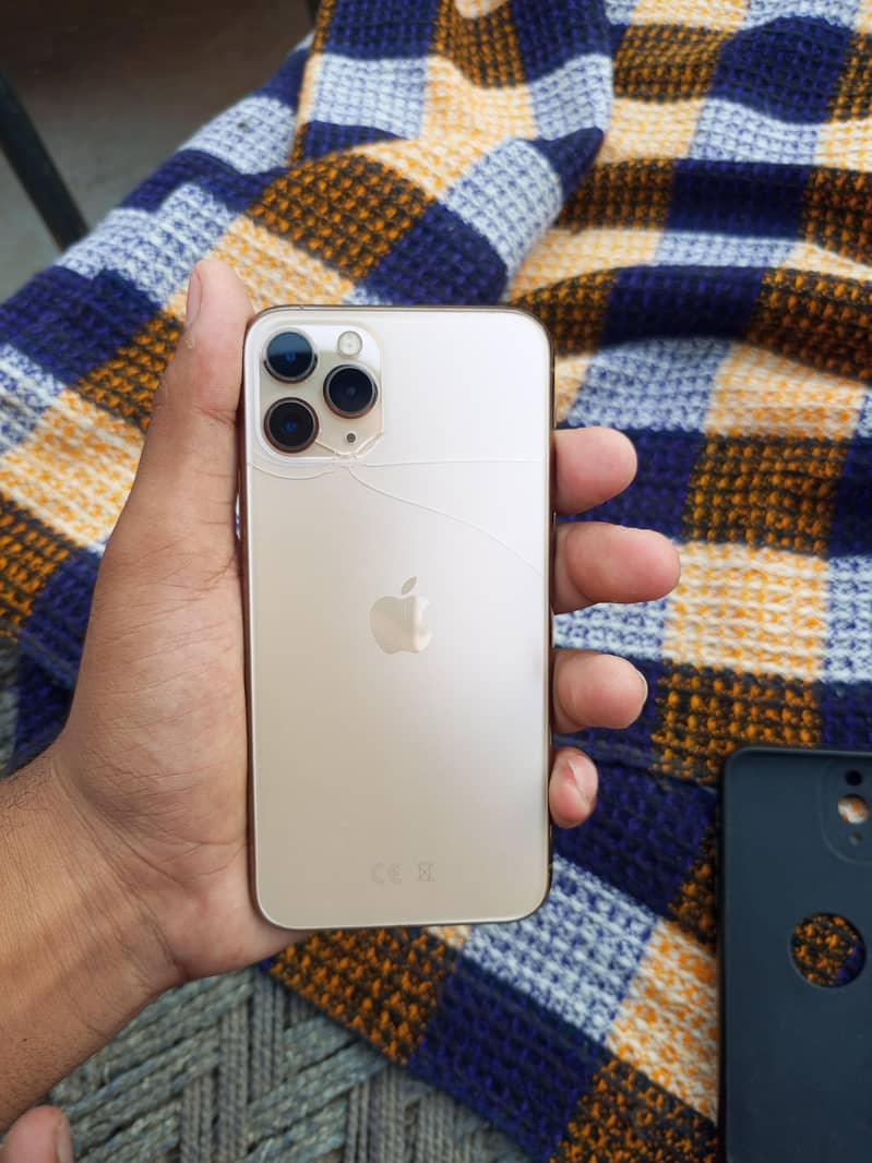Apple iPhone 11 Pro 2